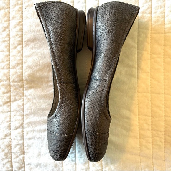 Ecco Leather Ballet Flats Reptile Taupe. Size 39. - Picture 8 of 10